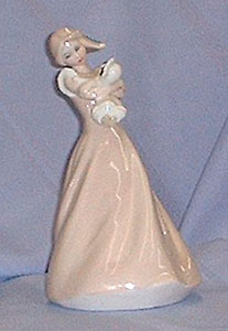 * Dreaming, HN 3133, $89.00, Reflections, Royal Doulton, UK